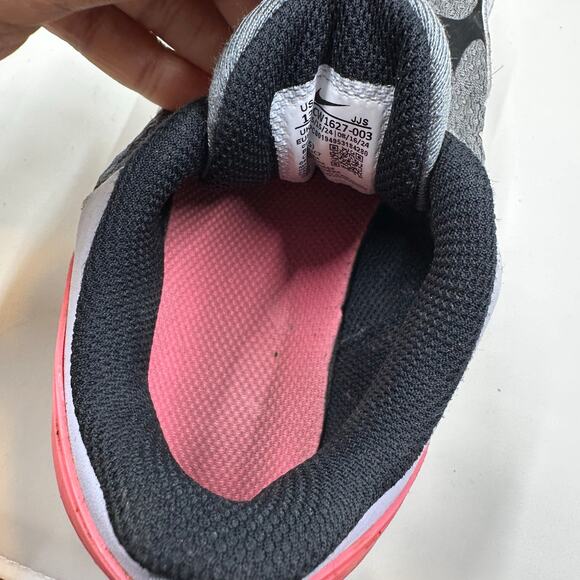 Nike Air Max Bolt Sneakers White Pink Grey โ Kids Size 13 โ Running, Play - Picture 3 of 8